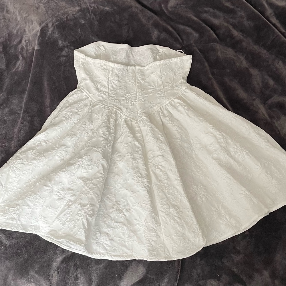 Strapless White Baroque Mini Dress in Petite Large - Picture 6 of 9